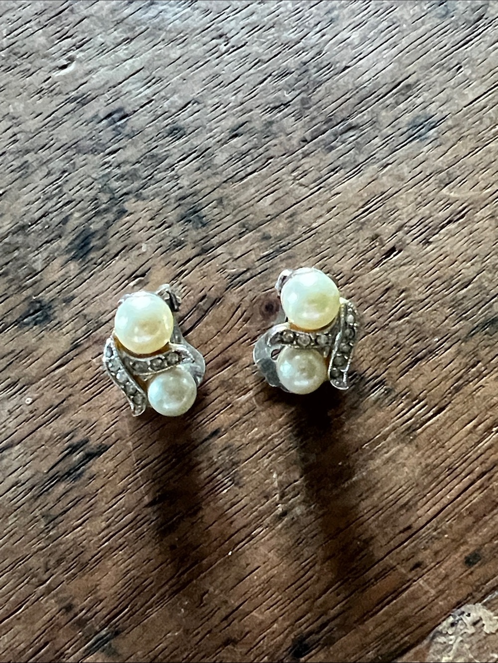Classic Pearl & Rhinestone Clip Earrings - White Pearls